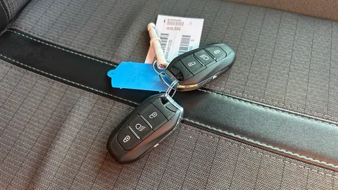 PEUGEOT 2008 100kW Allure Premium+ 50kWh Auto