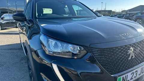 PEUGEOT 2008 100kW Allure Premium+ 50kWh Auto