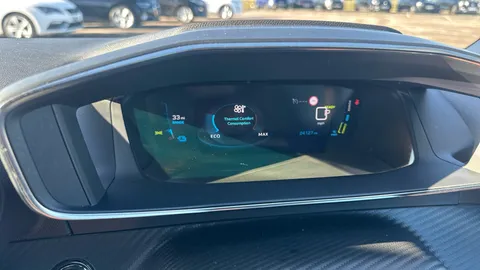 PEUGEOT 2008 100kW Allure Premium+ 50kWh Auto