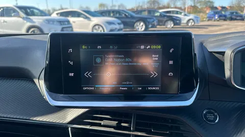 PEUGEOT 2008 100kW Allure Premium+ 50kWh Auto