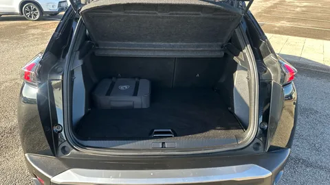 PEUGEOT 2008 100kW Allure Premium+ 50kWh Auto