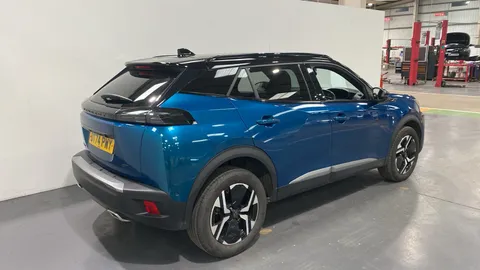 Peugeot 2008 1.2 PureTech 130 GT EAT8