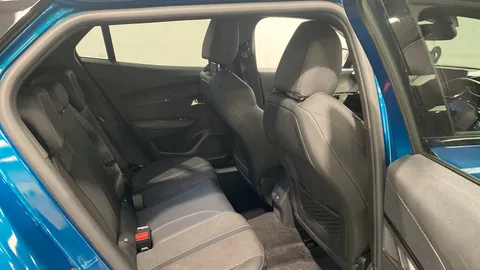 Peugeot 2008 1.2 PureTech 130 GT EAT8