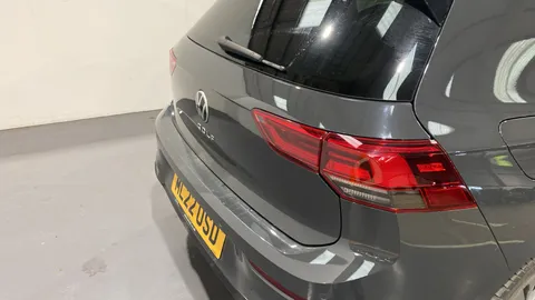 Volkswagen Golf 1.5 TSI 150 R-Line