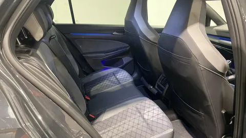 Volkswagen Golf 1.5 TSI 150 R-Line