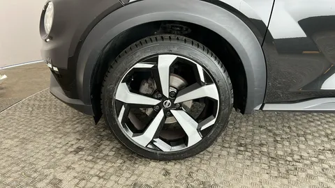Nissan Juke 1.0 DiG-T 114 Tekna