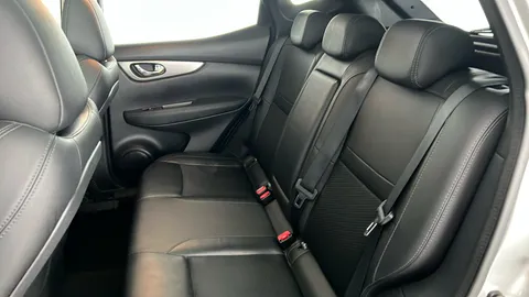 NISSAN QASHQAI 1.3 DiG-T Tekna