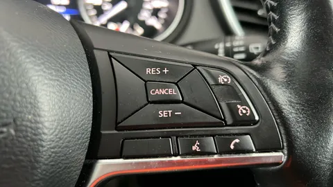 NISSAN QASHQAI 1.3 DiG-T Tekna