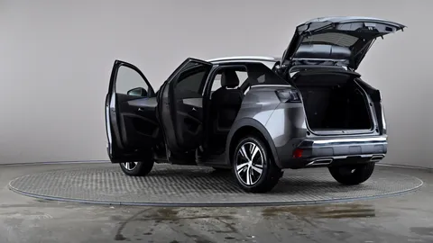 PEUGEOT 3008 1.2 Hybrid 136 GT e-DSC6