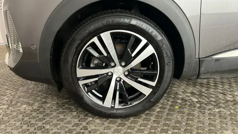 PEUGEOT 3008 1.2 Hybrid 136 GT e-DSC6