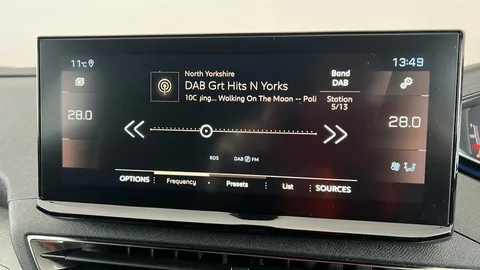 PEUGEOT 3008 1.2 Hybrid 136 GT e-DSC6