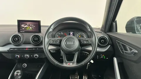 AUDI Q2 30 TDI S Line S Tronic