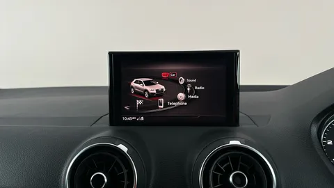 AUDI Q2 30 TDI S Line S Tronic