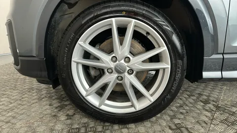 AUDI Q2 30 TDI S Line S Tronic