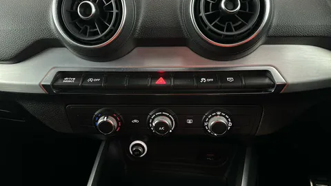 AUDI Q2 30 TDI S Line S Tronic