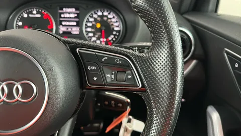 AUDI Q2 30 TDI S Line S Tronic