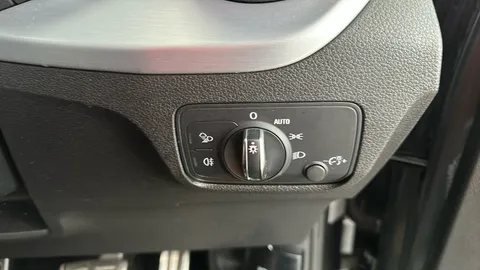 AUDI Q2 30 TDI S Line S Tronic