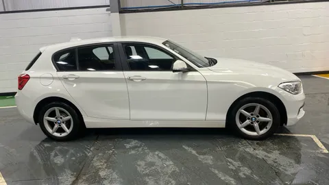 BMW 1 SERIES 118d SE [Nav/Servotronic]