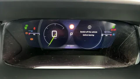 PEUGEOT 2008 1.2 PureTech 130 GT EAT8