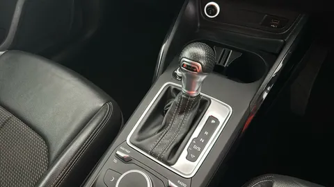 AUDI Q2 35 TDI Quattro Black Edition S Tronic