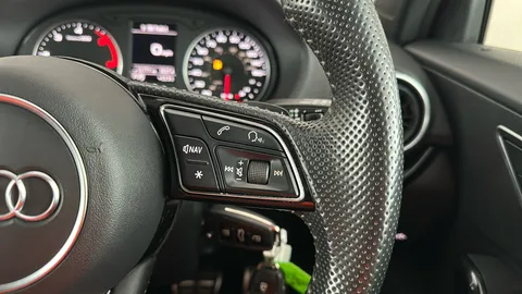 AUDI Q2 35 TDI Quattro Black Edition S Tronic