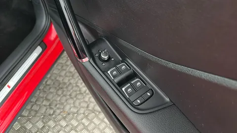 AUDI Q2 35 TDI Quattro Black Edition S Tronic