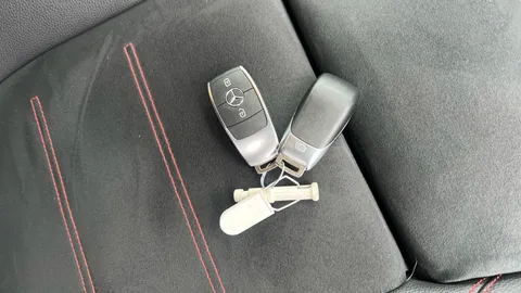 MERCEDES-BENZ A CLASS A180 AMG Line Premium Auto