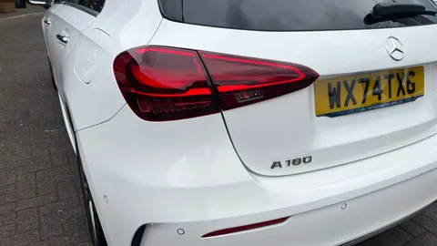 MERCEDES-BENZ A CLASS A180 AMG Line Premium Auto