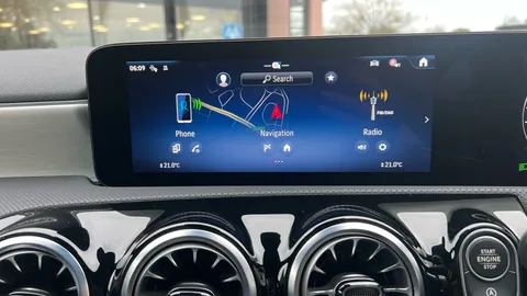 MERCEDES-BENZ A CLASS A180 AMG Line Premium Auto