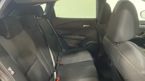 NISSAN QASHQAI 1.3 DiG-T MH 158 N-Connecta Xtronic