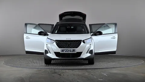 PEUGEOT 2008 1.2 PureTech 130 GT EAT8