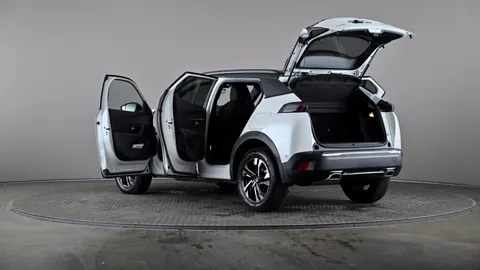 PEUGEOT 2008 1.2 PureTech 130 GT EAT8