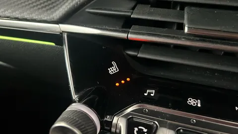 PEUGEOT 2008 1.2 PureTech 130 GT EAT8