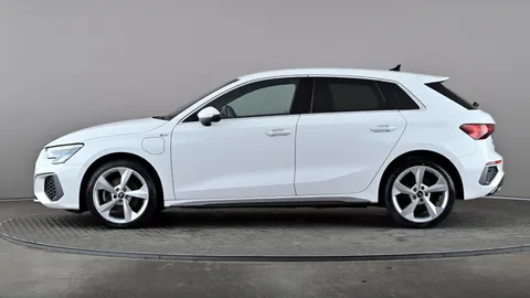 AUDI A3 40 TFSI e S Line S Tronic
