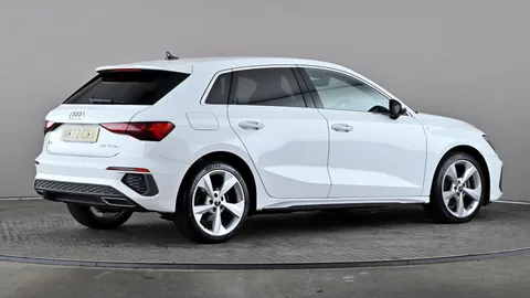 AUDI A3 40 TFSI e S Line S Tronic