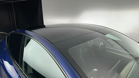 TESLA MODEL Y RWD Auto