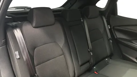 NISSAN QASHQAI 1.3 DiG-T MH 158 N-Connecta Xtronic