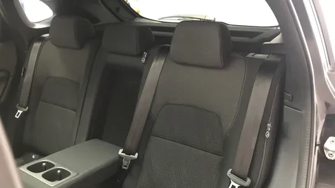 NISSAN QASHQAI 1.3 DiG-T MH 158 N-Connecta Xtronic