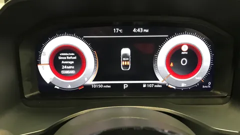 NISSAN QASHQAI 1.3 DiG-T MH 158 N-Connecta Xtronic