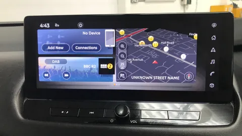 NISSAN QASHQAI 1.3 DiG-T MH 158 N-Connecta Xtronic