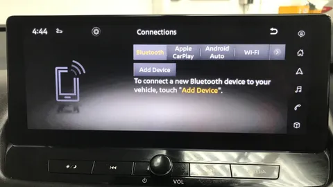 NISSAN QASHQAI 1.3 DiG-T MH 158 N-Connecta Xtronic