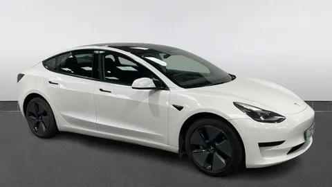 TESLA MODEL 3 Standard Plus Auto