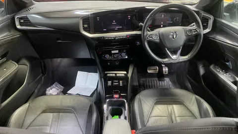 VAUXHALL MOKKA 100kW Ultimate Edition 50kWh Auto