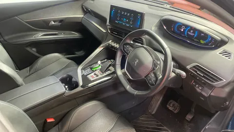 PEUGEOT 3008 1.6 Hybrid 225 Allure Premium e-EAT8