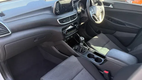 HYUNDAI TUCSON 1.6 CRDi 48V MHD SE Nav 2WD