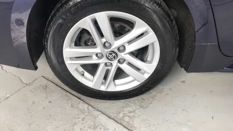 TOYOTA COROLLA 1.8 VVT-i Hybrid Icon Tech CVT