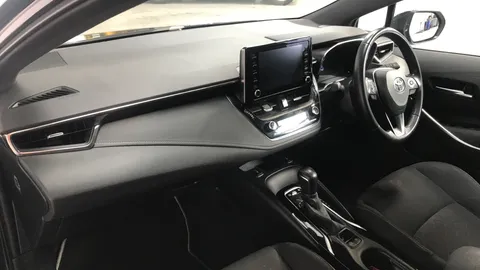 TOYOTA COROLLA 1.8 VVT-i Hybrid Icon Tech CVT