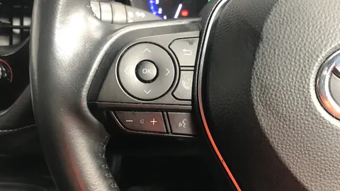 TOYOTA COROLLA 1.8 VVT-i Hybrid Icon Tech CVT