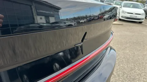 Polestar                  2 220kW 82kWh Long Range SM [Plus] Auto