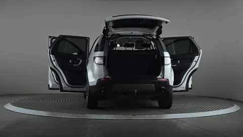 Land Rover Discovery Sport 2.0 TD4 180 HSE Black Auto [7 Seats]